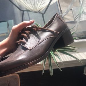 Vintage Naturalizer Brown Leather Oxfords with Block heel Size 7.5